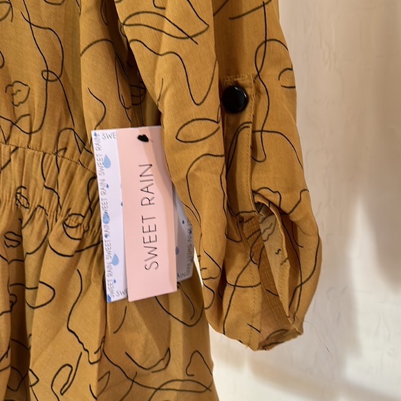 Sweet Rain *NWT* Women’s Faces Blouse - Picture 5 of 9